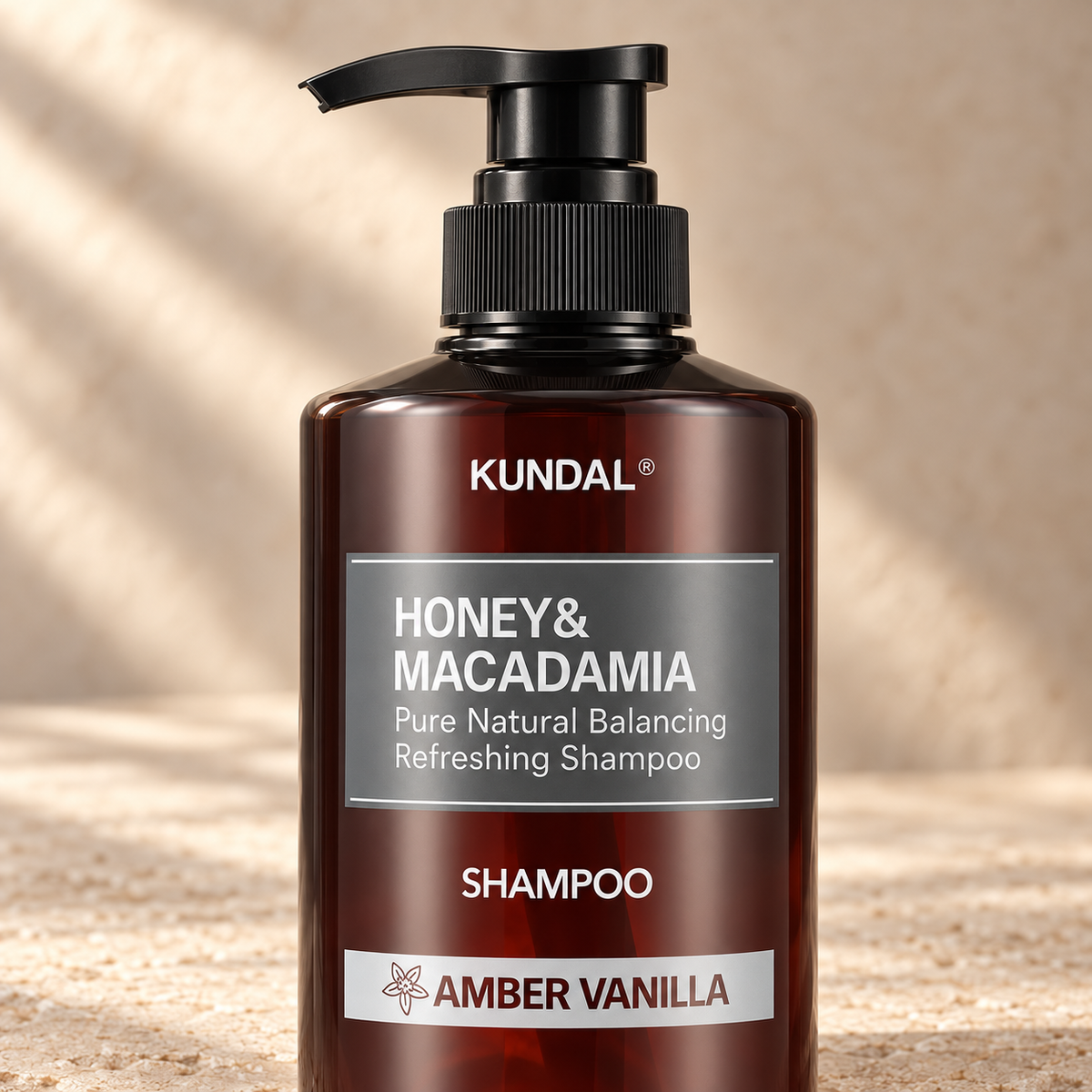 Detalle de la etiqueta del Shampoo Kundal Honey & Macadamia Amber Vanilla 500 ml